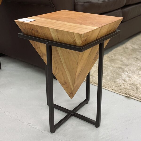 natural triangle end table med